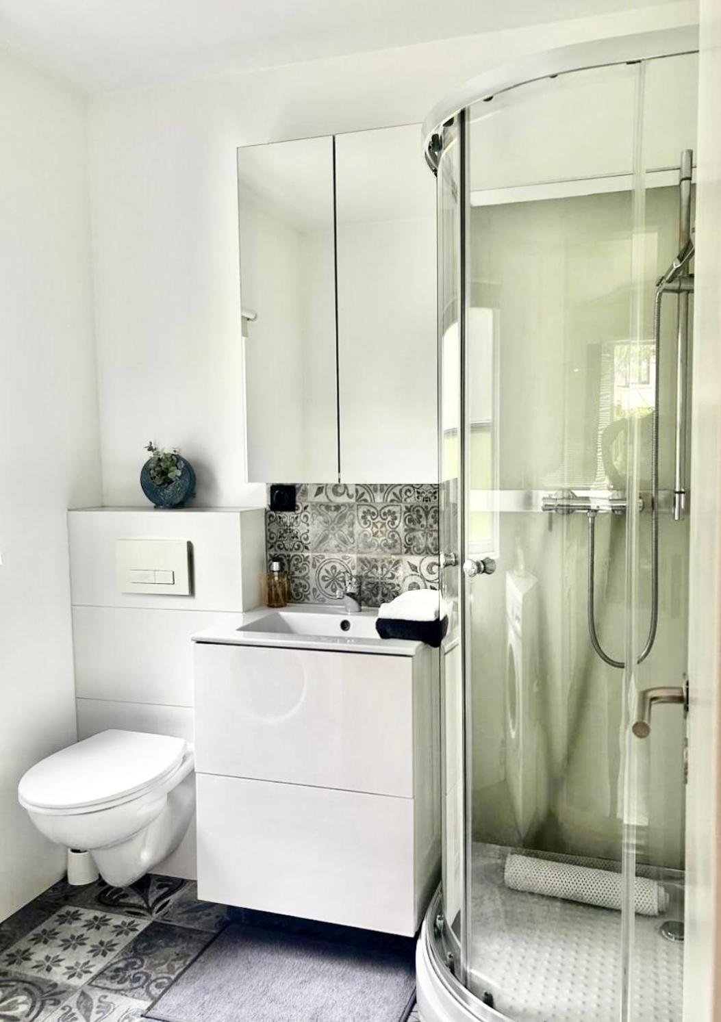 Studio 104- Free Parking Onsite -Private Entrance Reikiavik Exterior foto